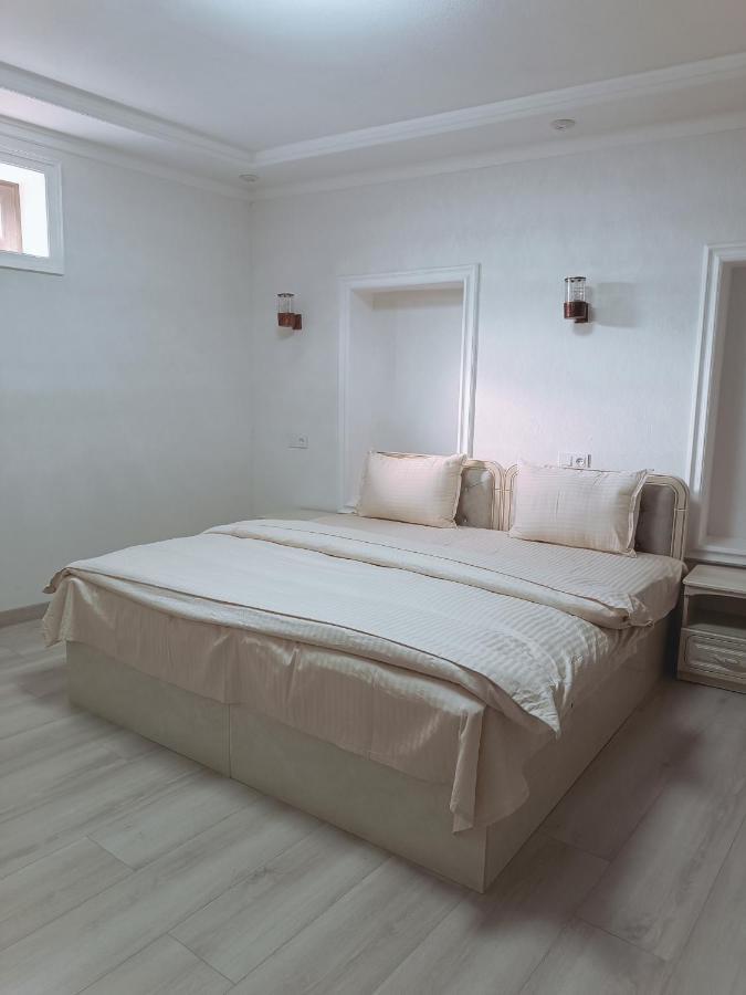 Dari Zanjir Hotel Samarkand Exterior foto